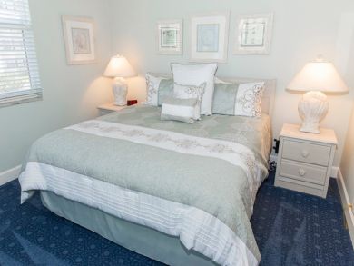 This 2 bedroom has GULF Views Best Beach Community on Siesta